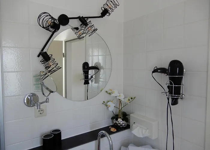 Kurallee מלון 3*